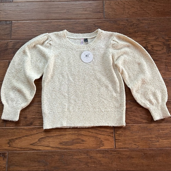 Love by Design thick cream & Gold sparkled pullover puff sleeve sweater - Picture 2 of 14